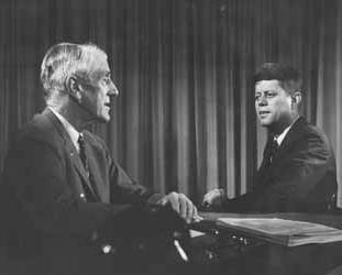 约翰F. 肯尼迪和莱弗里特·索尔顿斯托的黑白照片